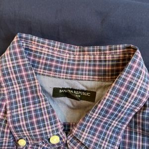 Camisa azul con cuadros morados